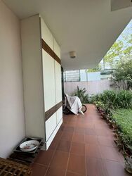 Kew Drive (D16), Terrace #566529241